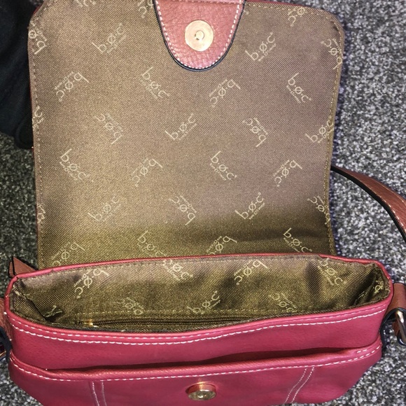 BOC Vinyl Crossbody Handbag Burgundy 👜 - Picture 5 of 8